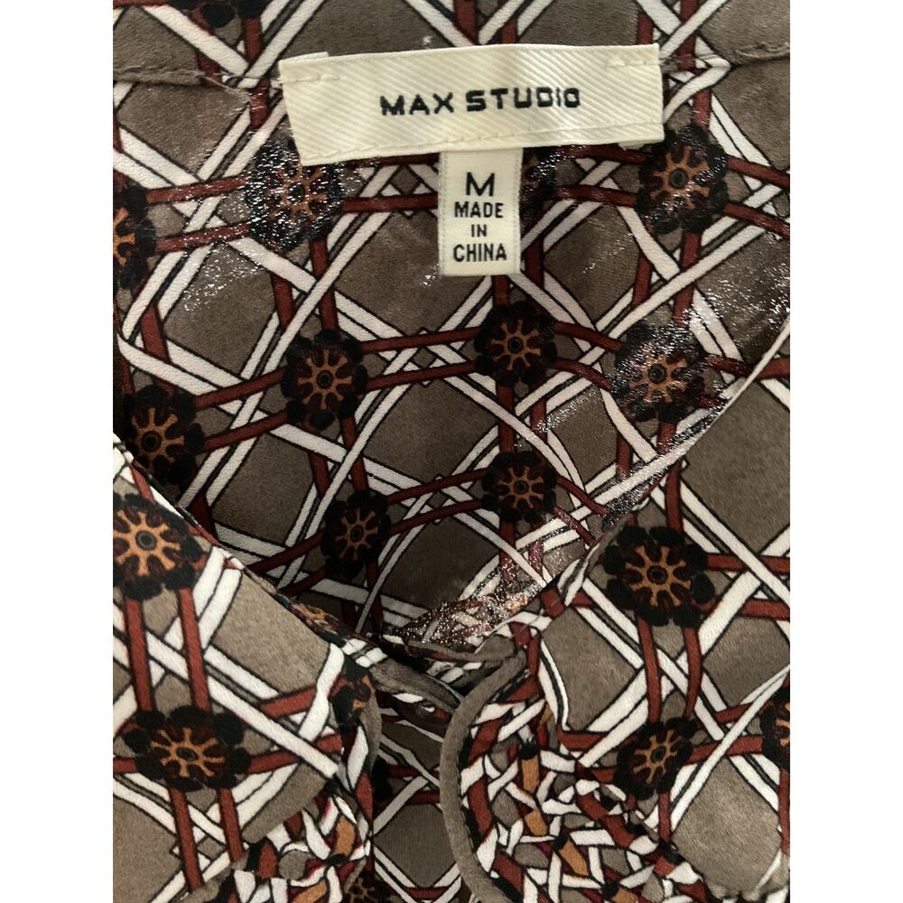 Max Studio Gray Graphic Print Button-Up Top, Size… - image 3